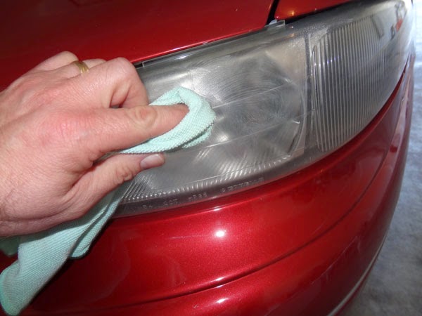 شفاف و براق کردن چراغ جلو خودرو با خمیردندان